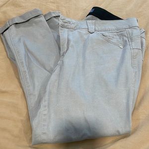 Skinny gray pants